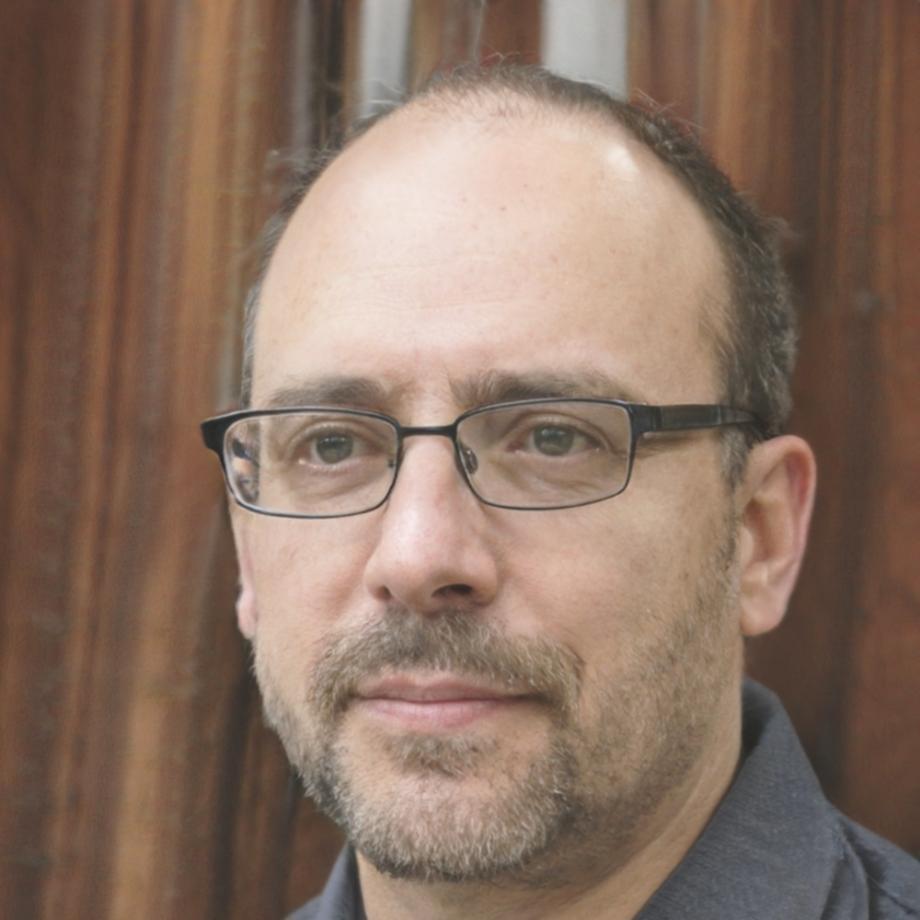 Dardan Murati, Operations Director at Caspian Tech Solutions